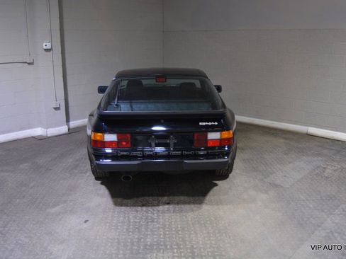 Used 1986 Porsche 944 Coupe image 22