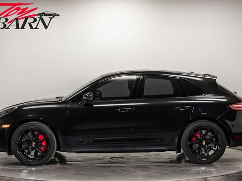 Used 2023 Porsche Macan GTS w/ GTS Sport Package image 2