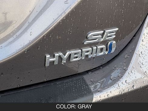 Used 2024 Toyota Camry SE image 13