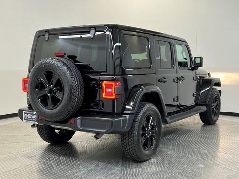 Used 2021 Jeep Wrangler Unlimited Sahara image 7