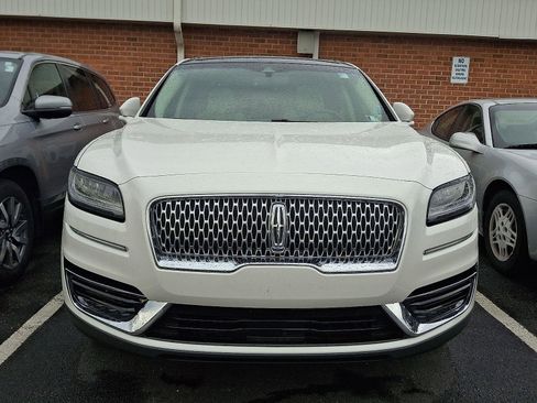Used 2019 Lincoln Nautilus Reserve w/ Cargo Utility Package AWD/4WD image 2