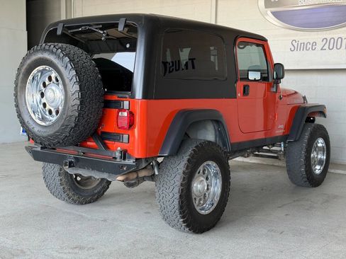 Used 2005 Jeep Wrangler Unlimited Rubicon AWD/4WD image 6