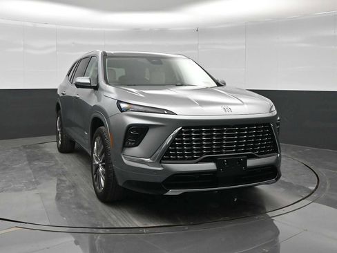 New 2026 Buick Enclave Avenir w/ Super Cruise Package AWD/4WD image 2