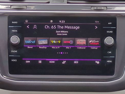 Used 2023 Volkswagen Tiguan SE R-Line image 17