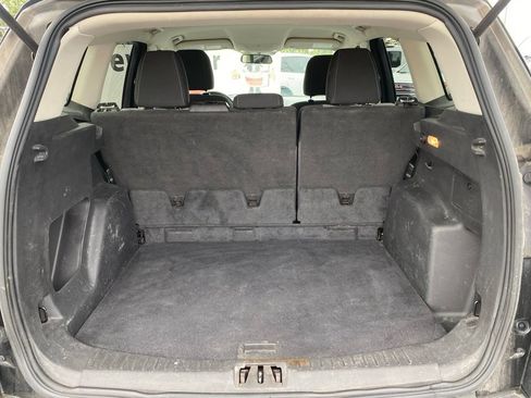 Used 2017 Ford Escape SE FWD image 5