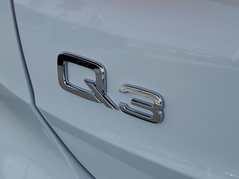 New 2025 Audi Q3 2.0T Premium image 7