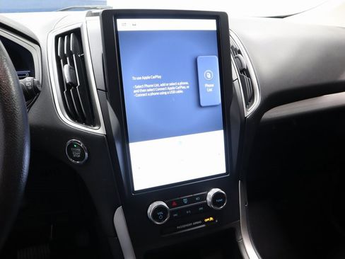 Certified 2023 Ford Edge SE image 32