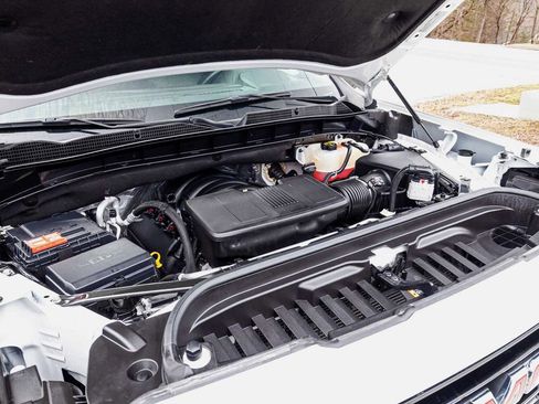 Used 2025 GMC Sierra 1500 Elevation w/ Elevation Premium Package image 33