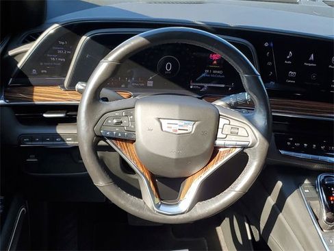 Used 2022 Cadillac Escalade Luxury image 10