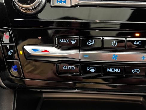 Used 2023 Ford Explorer Platinum w/ Technology Package image 7