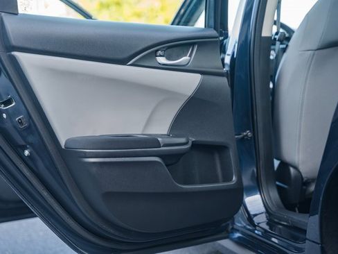 Used 2020 Honda Civic EX image 32