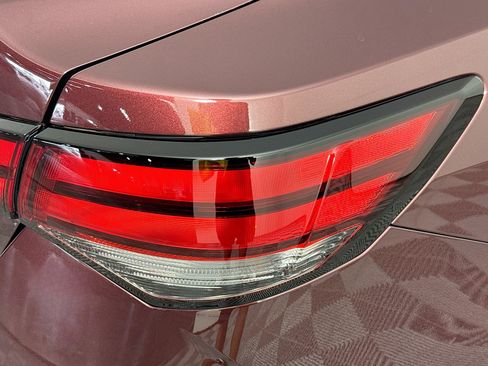 Used 2025 Nissan Sentra SV image 33