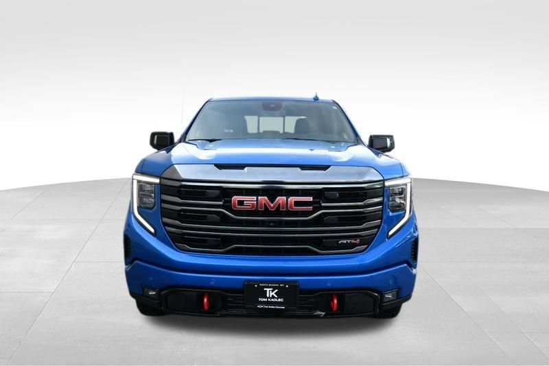 Used 2024 GMC Sierra 1500 AT4 w/ AT4 Preferred Package AWD/4WD image 11