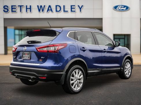 Used 2020 Nissan Rogue Sport SV FWD image 7