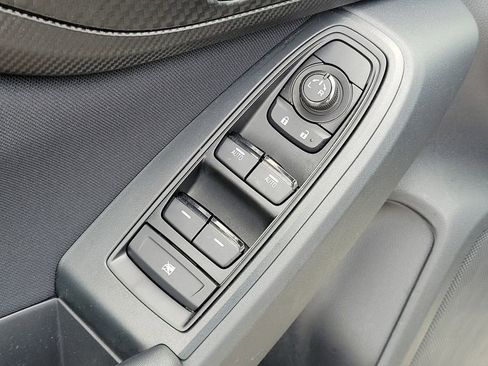 Certified 2023 Subaru Crosstrek 2.0i AWD/4WD image 17