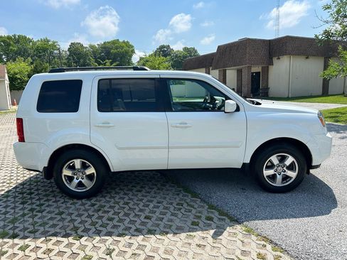 Used 2011 Honda Pilot EX-L image 4