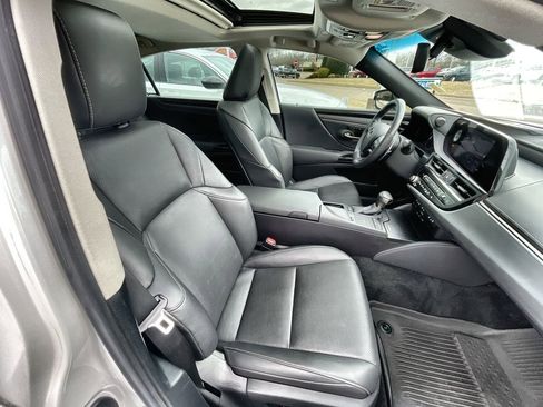 Used 2022 Lexus ES 350 w/ Premium Package image 27