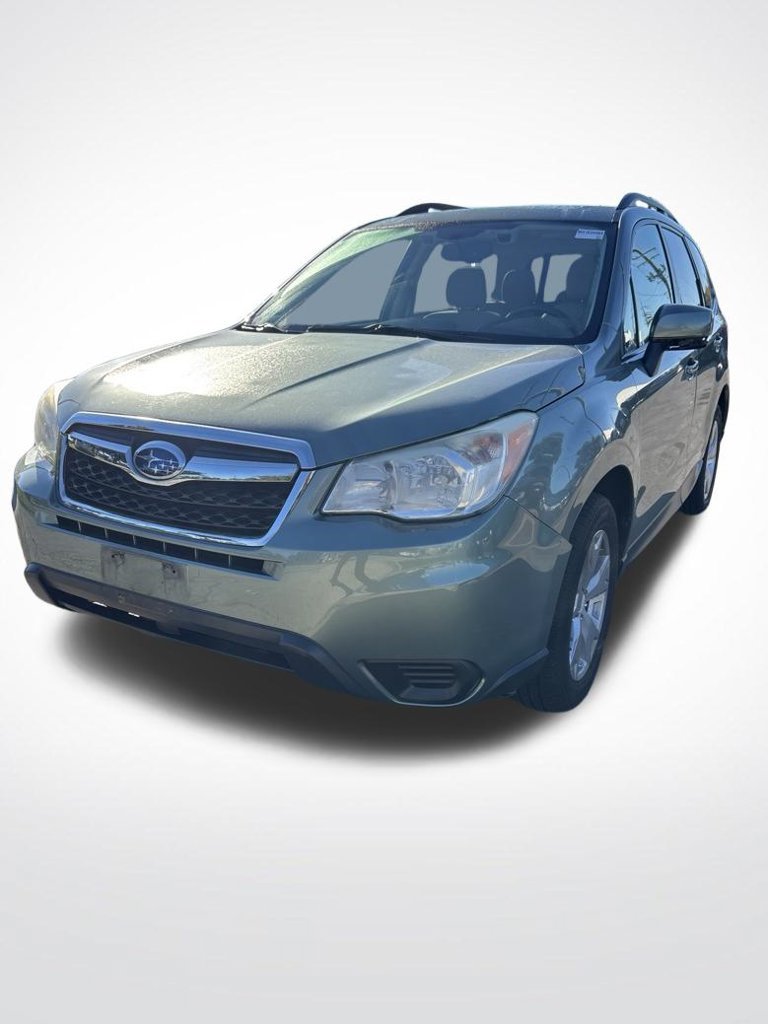 Used 2015 Subaru Forester 2.5i Premium AWD/4WD image 2