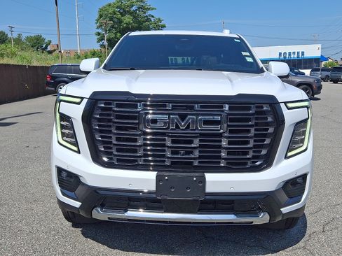 Used 2026 GMC Yukon Denali Ultimate AWD/4WD image 2