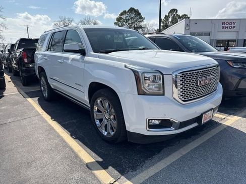 Used 2016 GMC Yukon Denali w/ Open Road Package image 4