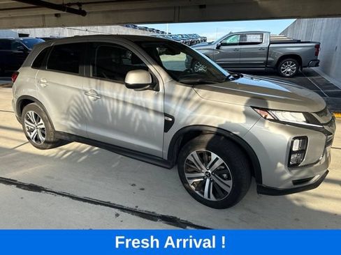 Used 2025 Mitsubishi Outlander Sport ES AWD/4WD image 15