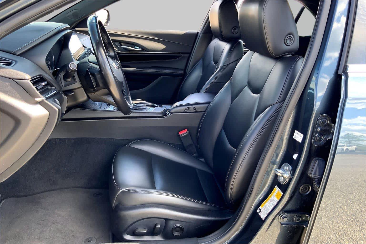Used 2022 Cadillac CT4 Luxury RWD image 8