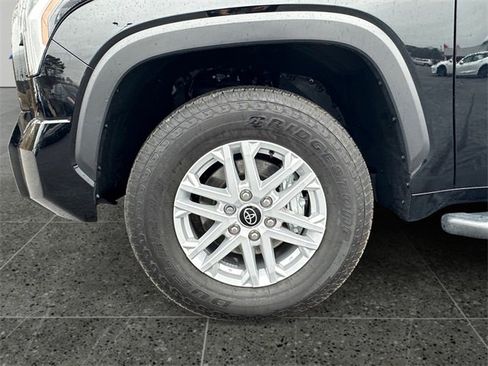 Used 2022 Toyota Tundra SR5 image 14