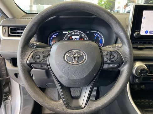 Used 2025 Toyota RAV4 XLE AWD/4WD image 17