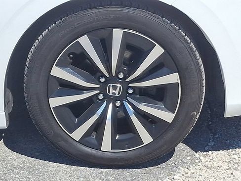 Used 2022 Honda Civic EX-L image 25