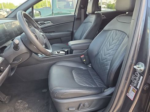 Used 2024 Kia Sportage X-Line w/ X-Line Premium Package AWD/4WD image 3