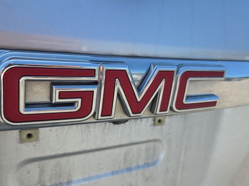 Used 2018 GMC Acadia SLT AWD/4WD image 33