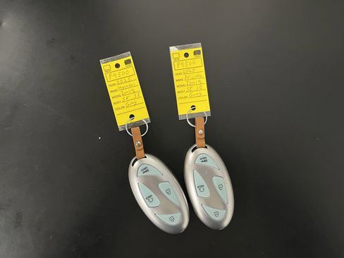 Used 2025 Hyundai Ioniq 5 SE image 11