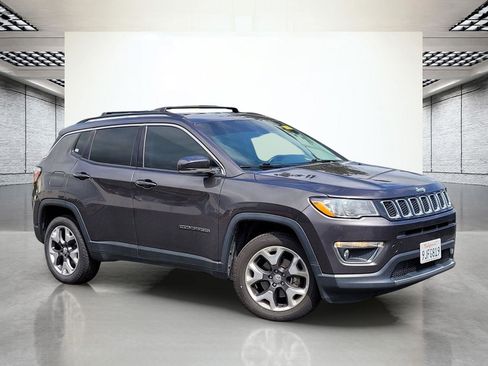 Used 2020 Jeep Compass Limited AWD/4WD image 2