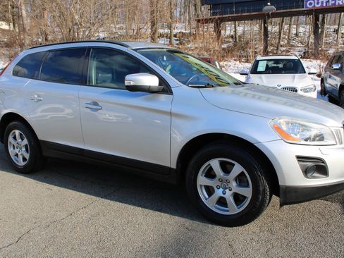 Used 2010 Volvo XC60 3.2 image 5