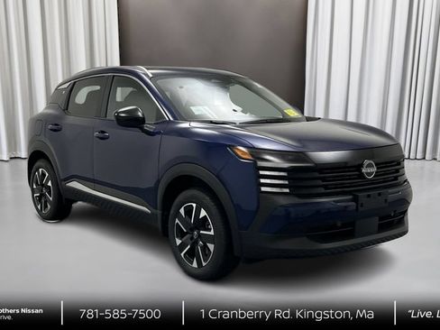 New 2026 Nissan Kicks SV w/ SV Premium Package AWD/4WD image 3