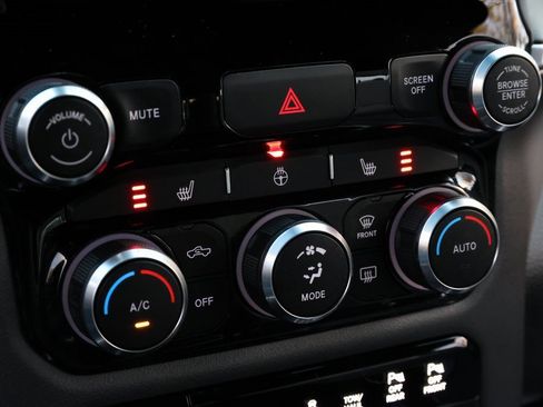 Used 2021 RAM 1500 Big Horn image 29