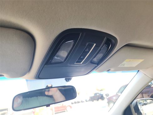 Used 2018 Kia Sorento FWD image 38