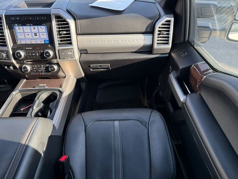 Used 2017 Ford F350 Platinum w/ Platinum Ultimate Package image 22