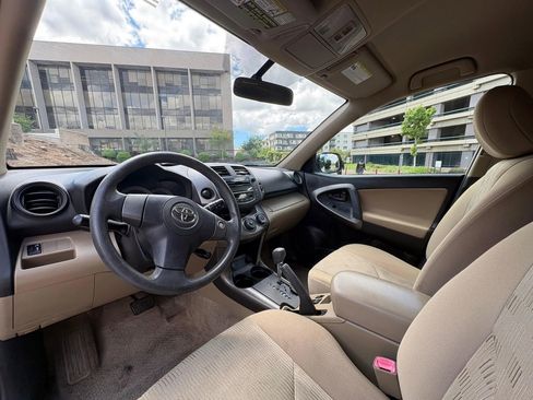 Used 2009 Toyota RAV4 2WD image 10