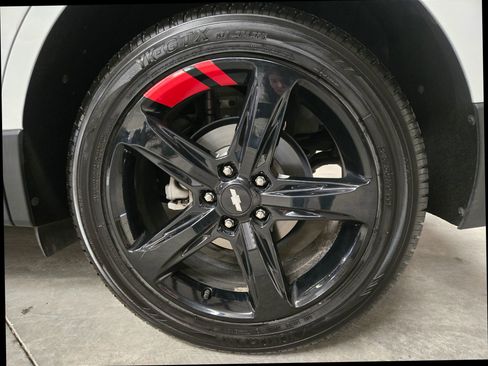Used 2020 Chevrolet Equinox LT FWD image 18