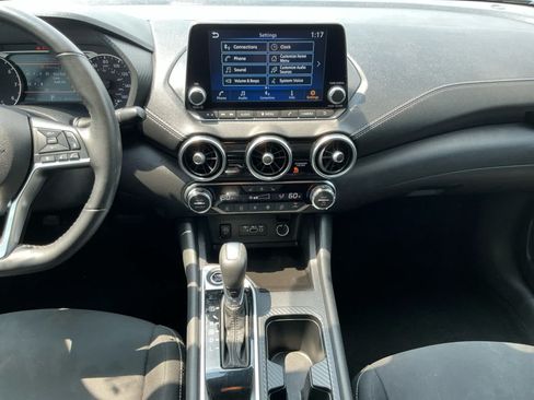 Used 2025 Nissan Sentra SV w/ All-Weather Package FWD image 11