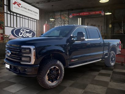 New 2026 Ford F250 Platinum w/ Tremor Off-Road Package