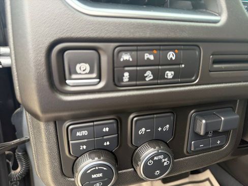 Used 2024 Chevrolet Tahoe Z71 w/ Z71 Off-Road Package AWD/4WD image 6