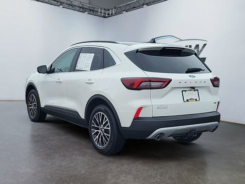 Used 2024 Ford Escape SE w/ PHEV Premium Package image 5