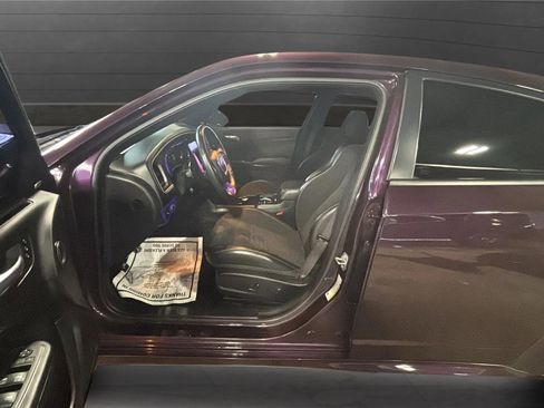 Used 2022 Dodge Charger Scat Pack w/ Daytona Edition Group image 10