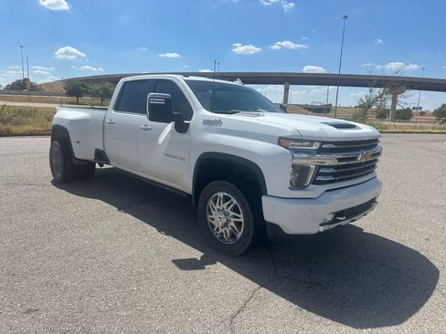 Used 2021 Chevrolet Silverado 3500 High Country AWD/4WD image 5