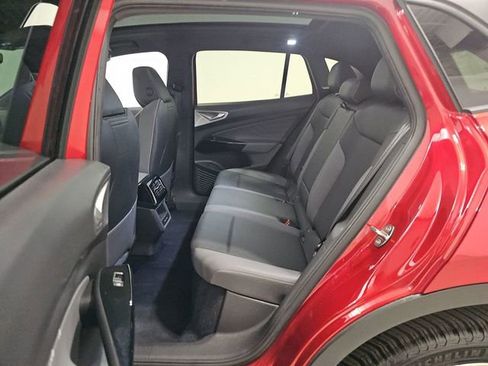 Used 2023 Volkswagen ID.4 Pro S image 12