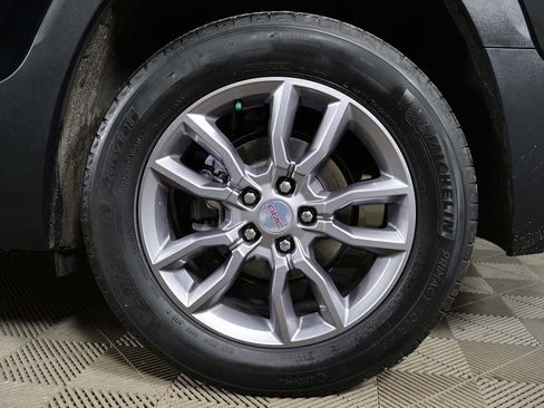 Used 2023 GMC Terrain SLT image 22