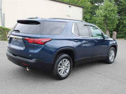 Used 2022 Chevrolet Traverse LT AWD/4WD image 8
