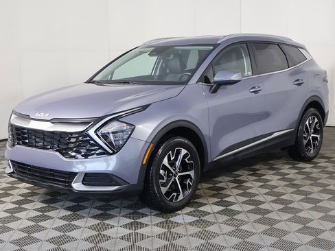 Used 2023 Kia Sportage EX image 8